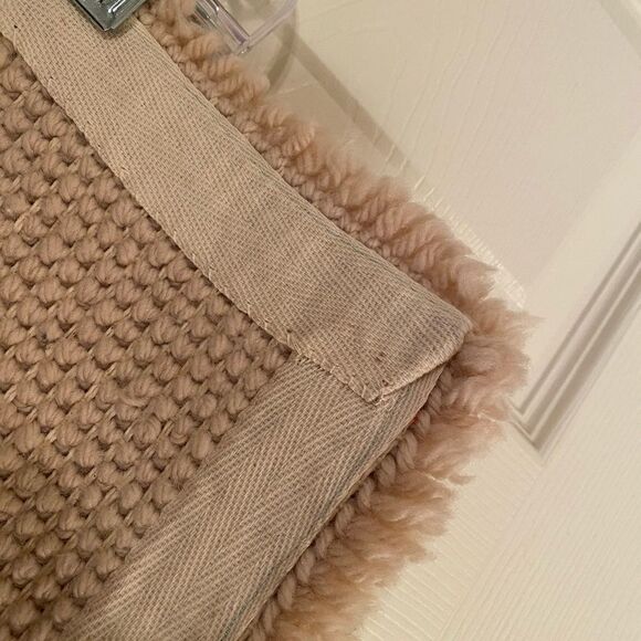 Vintage latch hook train wall hanging rug - Picture 3 of 3